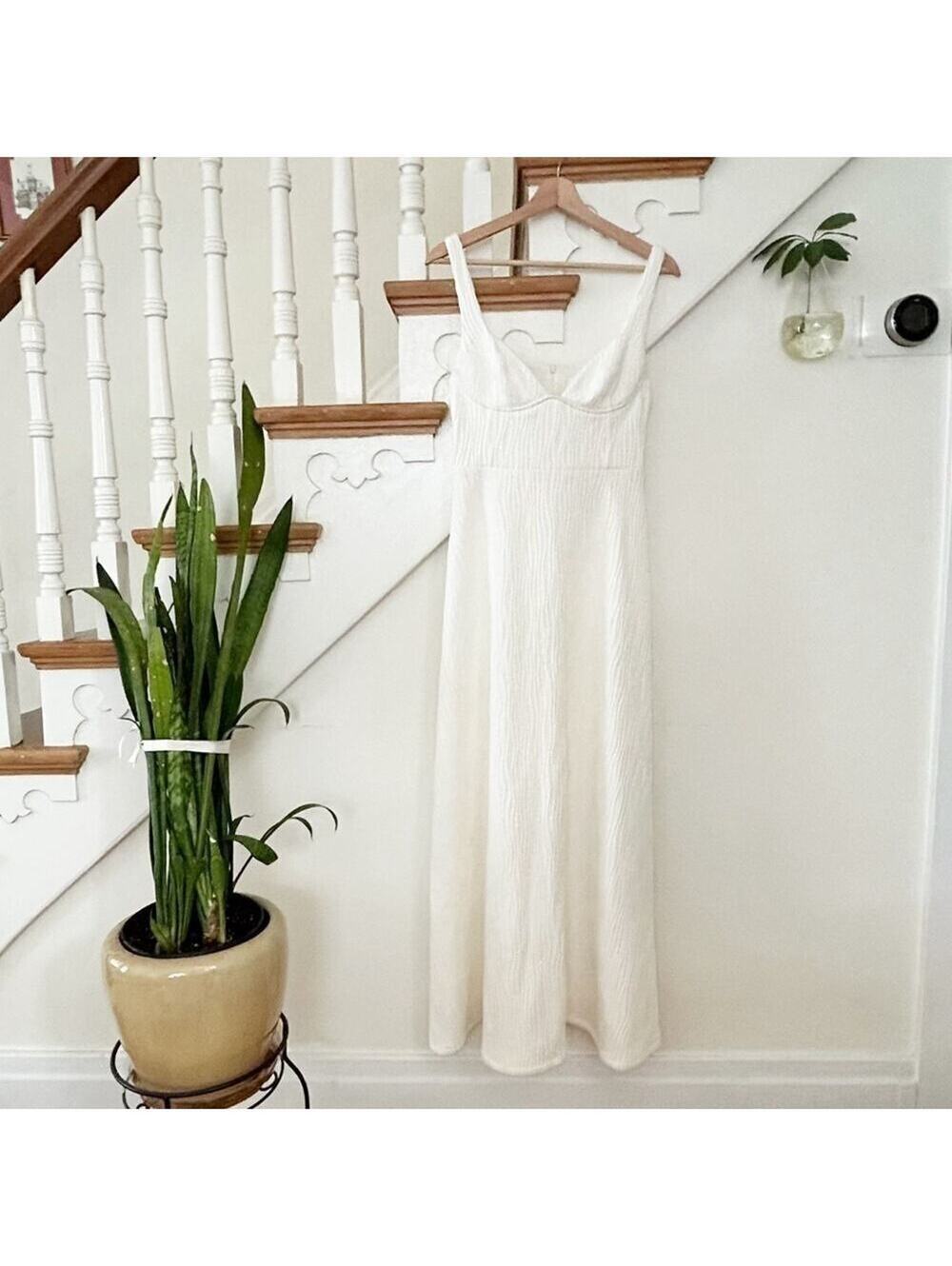 NWT Issy Womens Off White Maxi Dress Sleeveless V-Neckline Textured Size 8